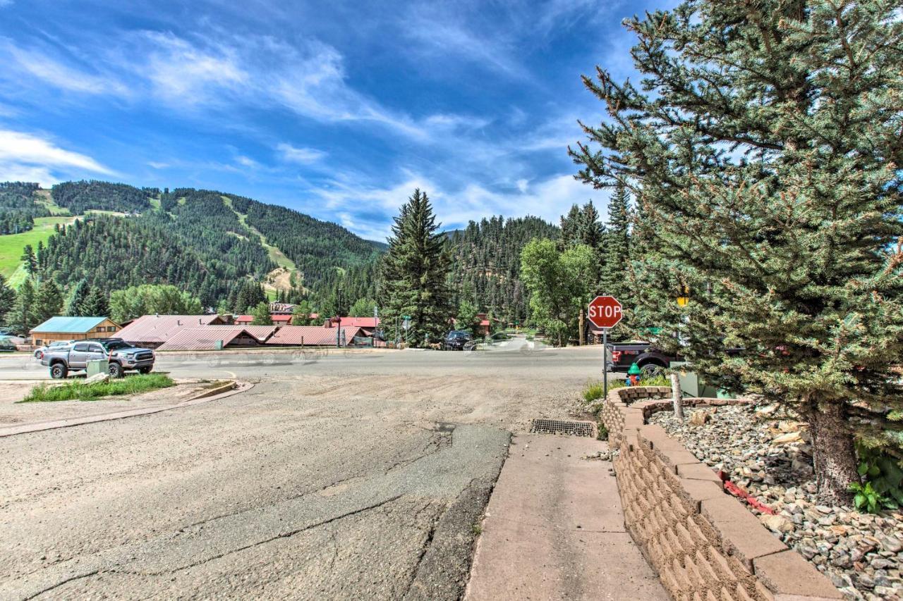 Main St Red River Ski Condo With Mountain View! Eksteriør bilde